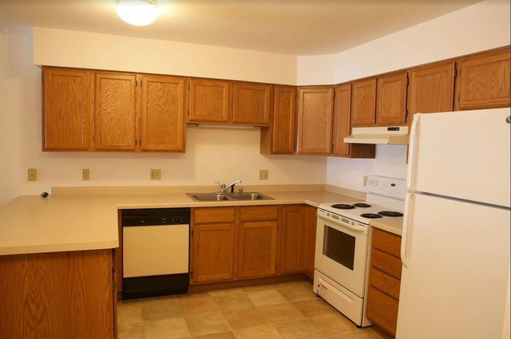 N4300 Park Rd, Cambridge, WI 53523
